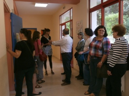 Showing autism class´ equipement